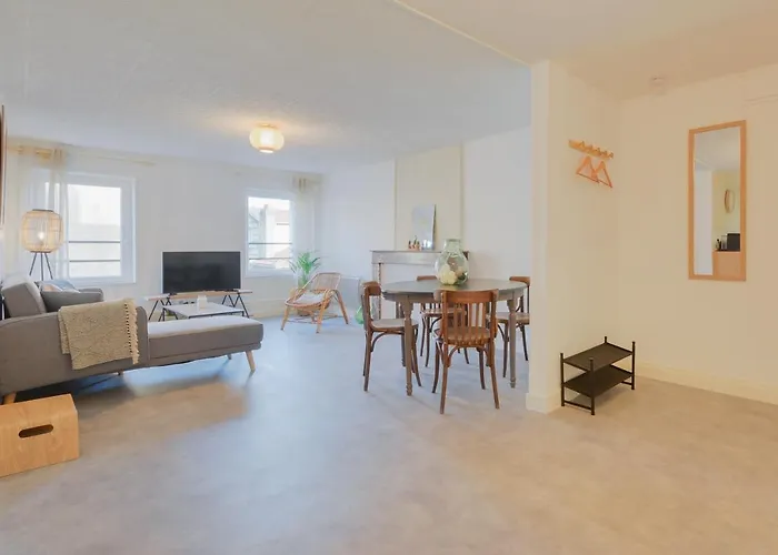 Le Repere De Poincare Апартаменты *